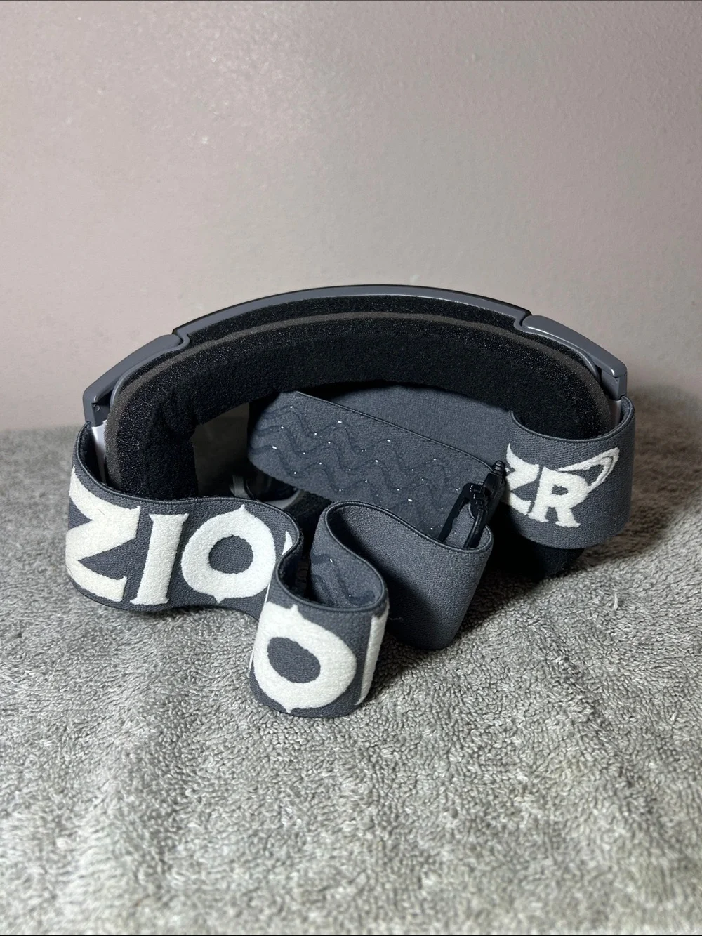 Zion Rootswear Chrome Reflective Ski Goggles with Black Mask